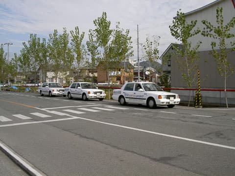 所内コースでの教習の様子。ドキドキの初運転も教官の言う事をしっかり聞けば大丈夫!