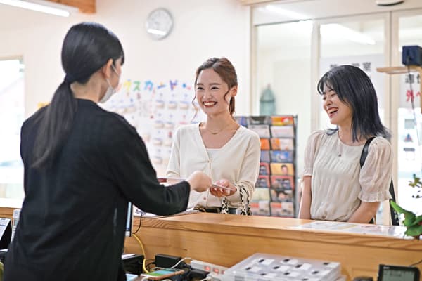 受付スタッフも親切に接してくれます。